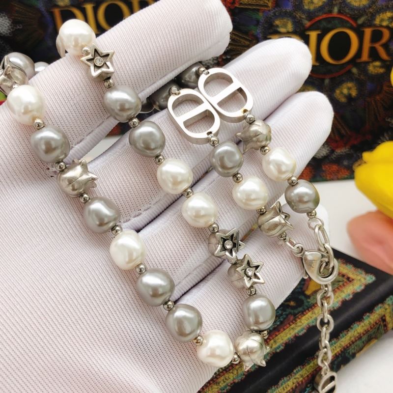 chr1st1an D10r necklaces